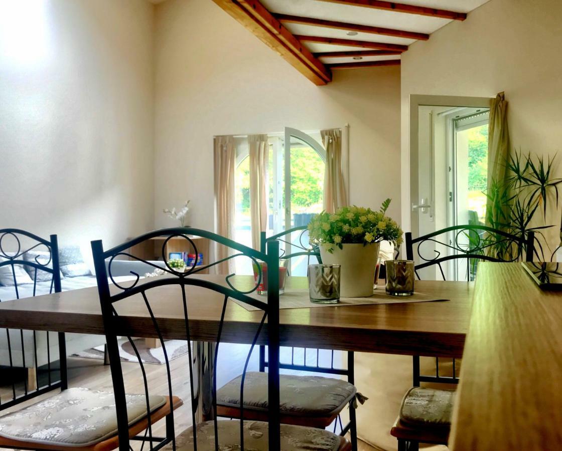 Ferienwohnung Am Nuerburgring/Wintersport Arft Acht ภายนอก รูปภาพ